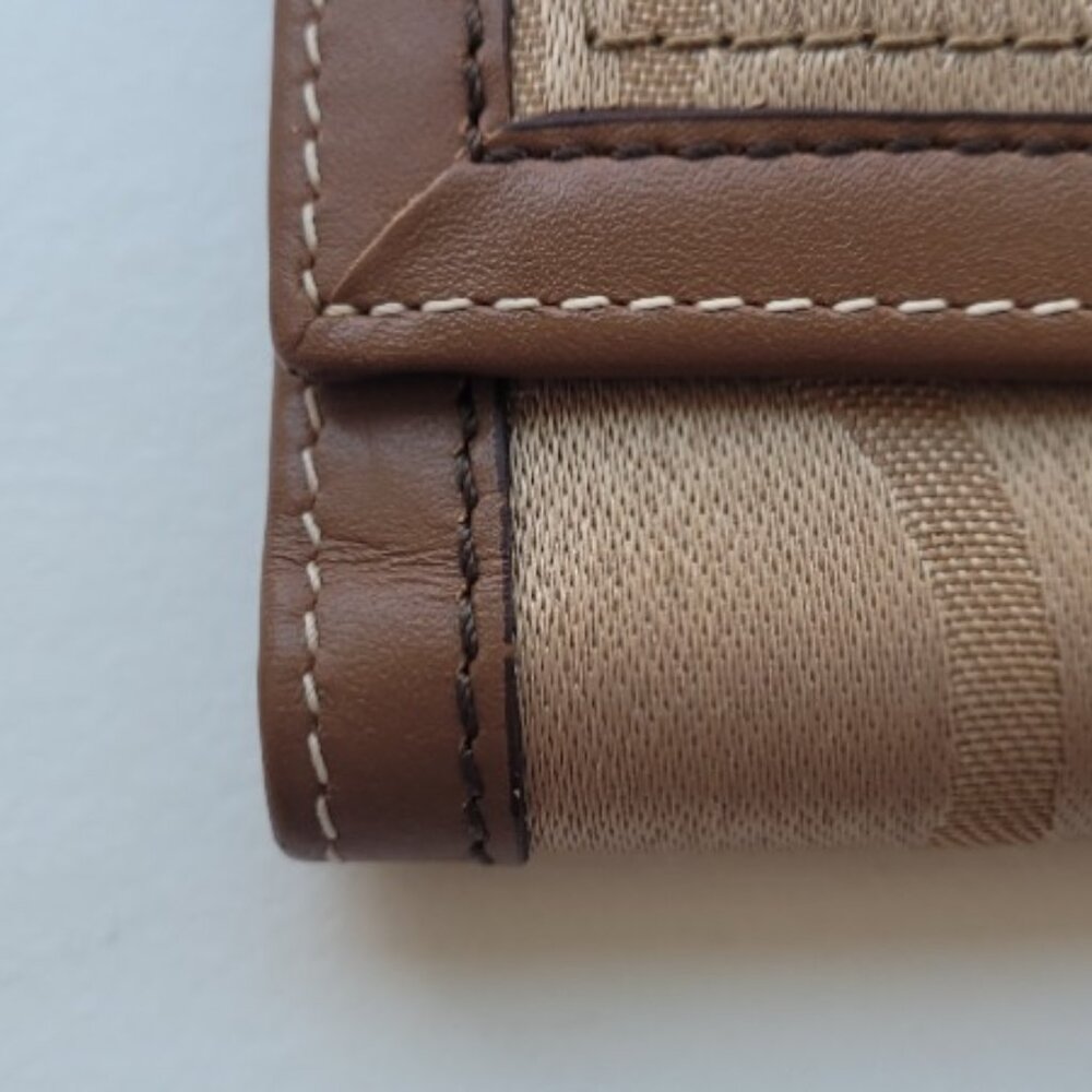 Coach Signature Tri-Fold Wallet - Picture 2 of 16